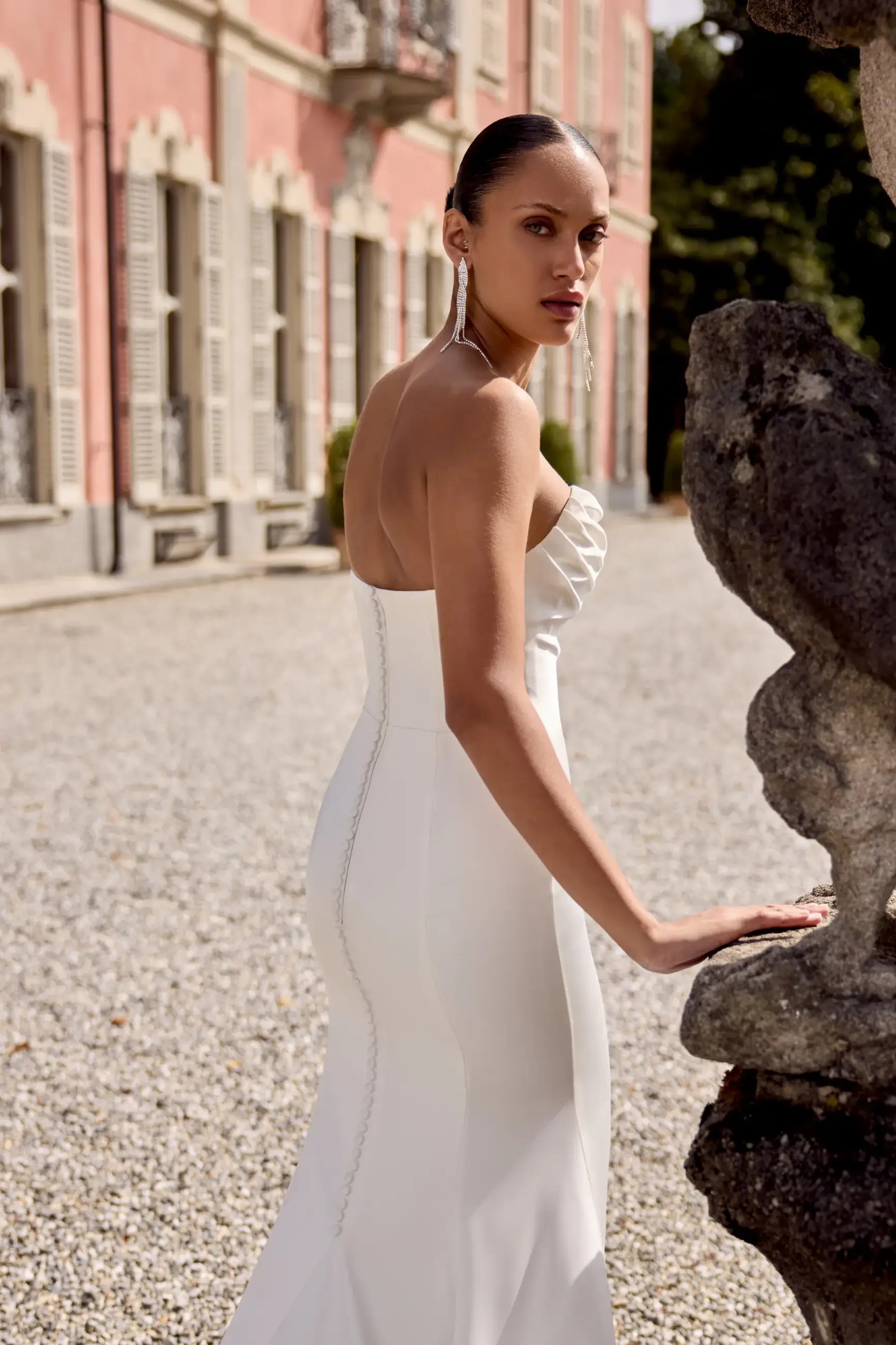 Chic and Timeless: Bridal Styles You Simply Can’t Go Wrong With Image