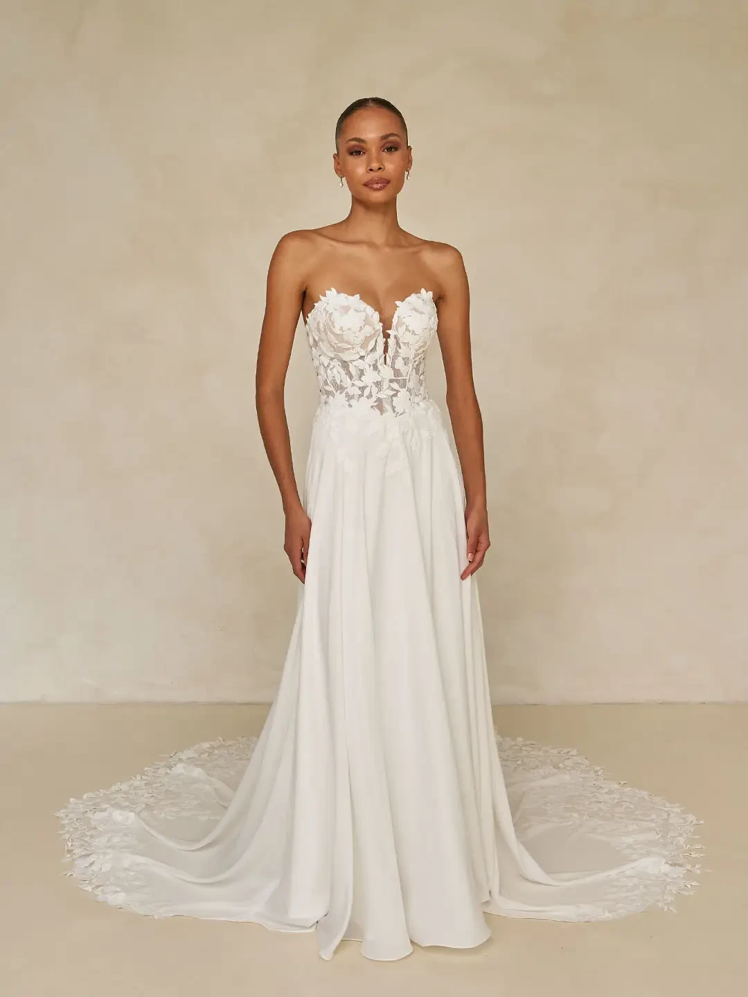 Flowy Fabrics &amp; Ocean Breezes: Why Chiffon, Organza &amp; Tulle Are Perfect for Florida Weddings Image