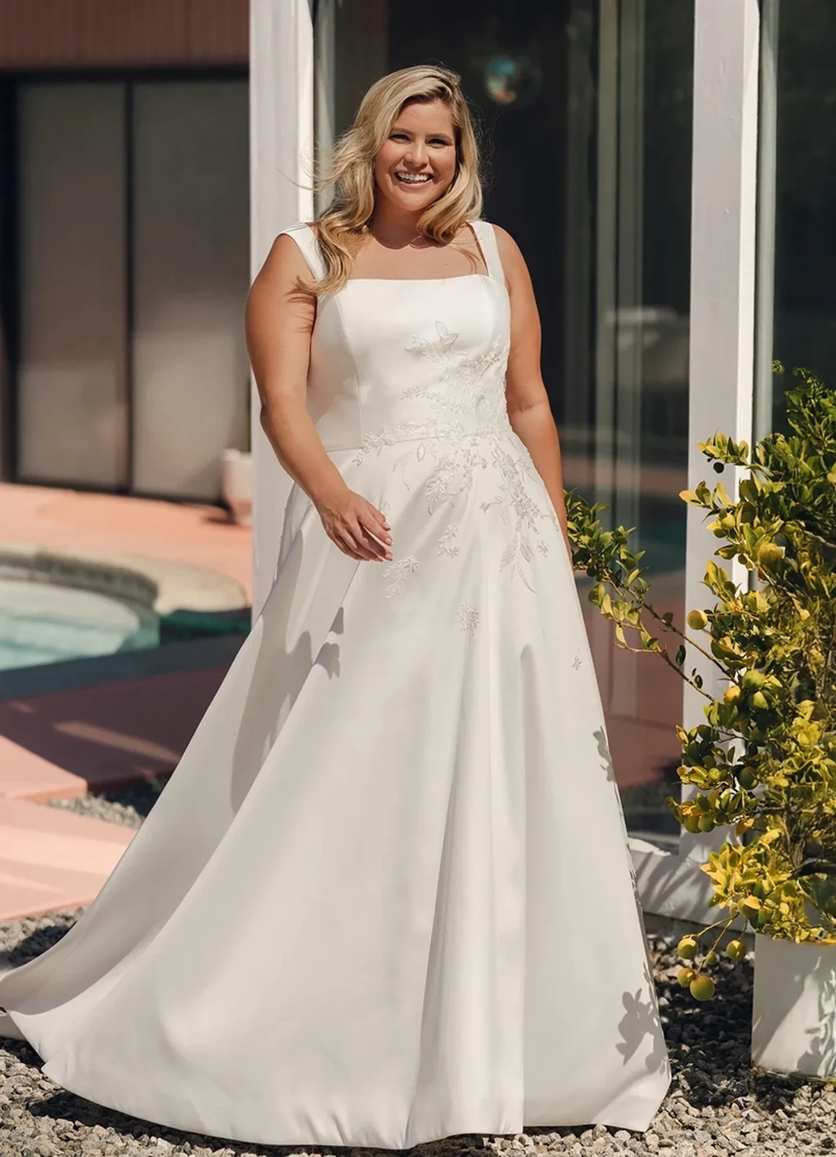 Stella York Plus Size Image