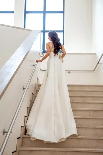 Canvas by Colby John Chloe #5 default Diamond White/Nude thumbnail