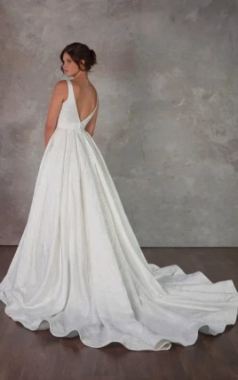 Essense of Australia D4140 #7 Ivory Jacquard thumbnail