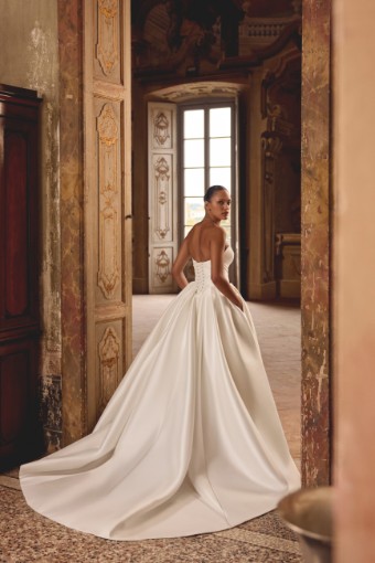Justin Alexander 88436Z #1 Ivory thumbnail