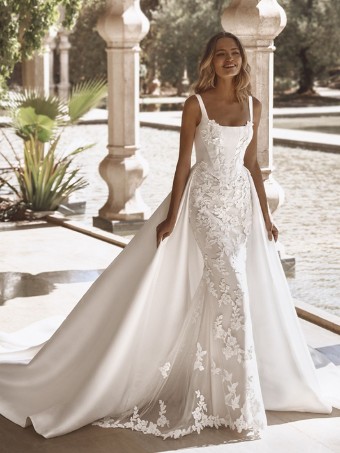 Blue by Enzoani Vee-M #0 Ivory/Ivory/Nude thumbnail