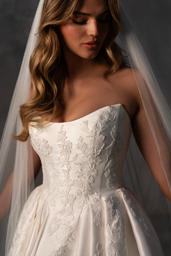 Essense of Australia D4265 #6 Ivory thumbnail