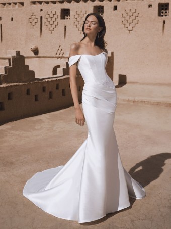 Blue by Enzoani TovaS #0 Ivory Satin thumbnail